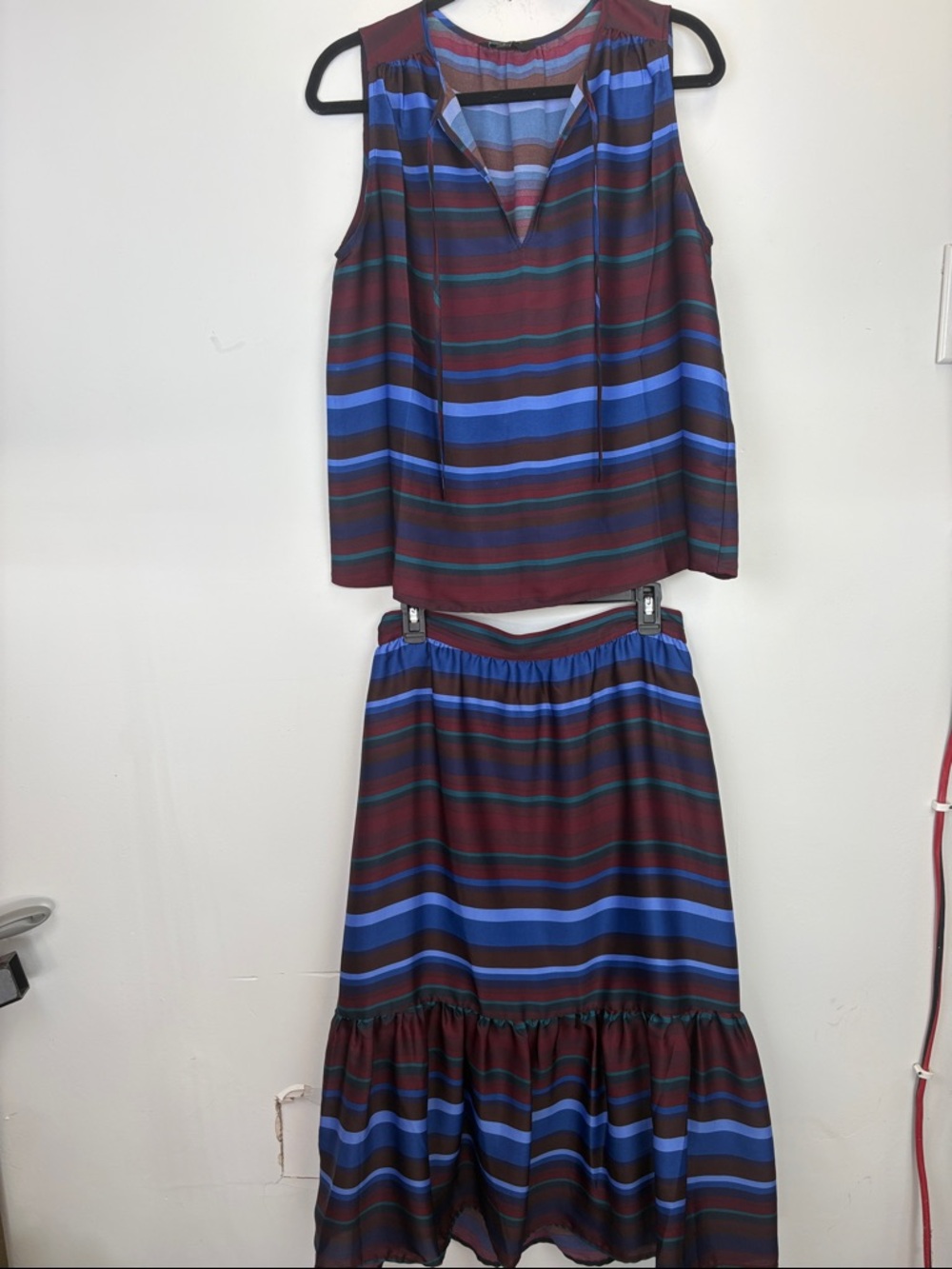 Banana Republic Striped 2-Piece Set Sleeveless Blouse + Midi Skirt size small